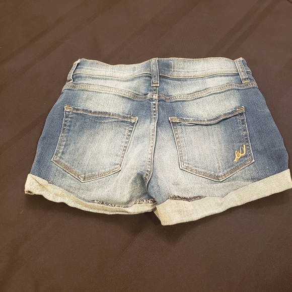 Express heans shorts - Picture 2 of 2